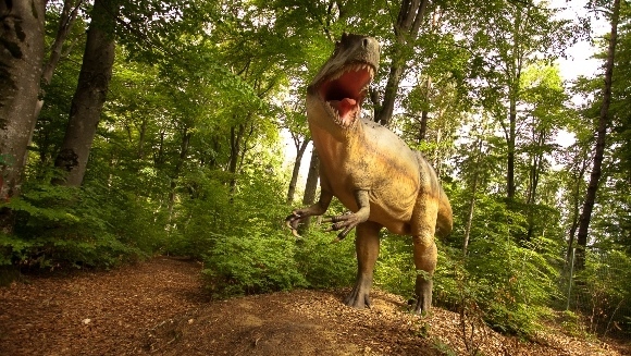S-a deschis Dino Parc Râșnov, cel mai mare parc cu dinozauri din Sud-Estul  (Galerie Foto)