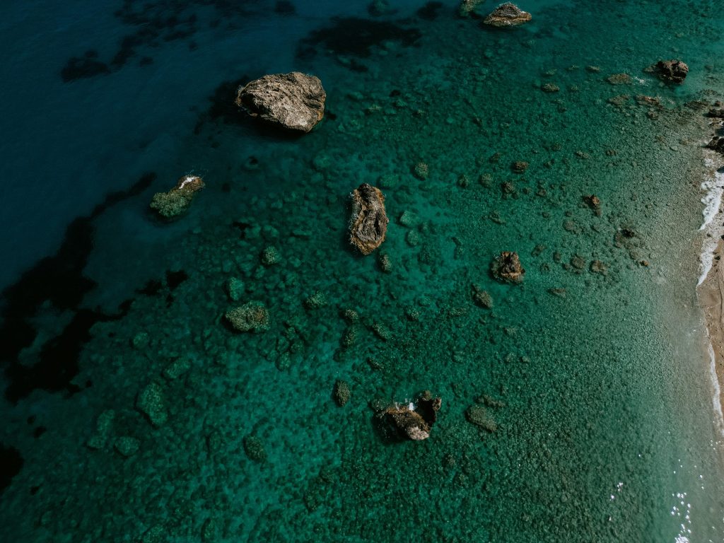 Descoperire nouă despre culoarea oceanelor de pe Terra. sursa foto pexels.com
