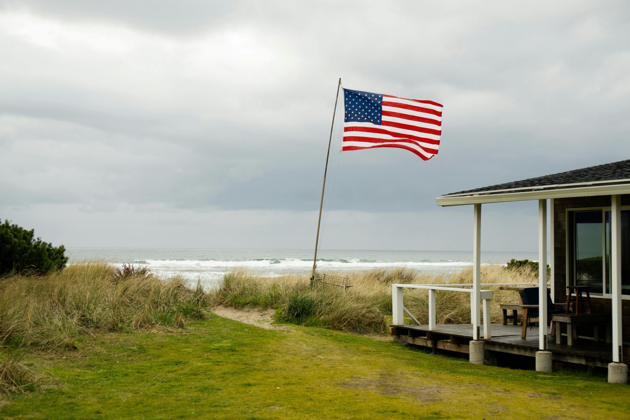 Vitezele maxime ale vântului și cantitatea de precipitații pe oră ale celor mai puternice furtuni au crescut din 1940 încoace. sursa foto freepik.com