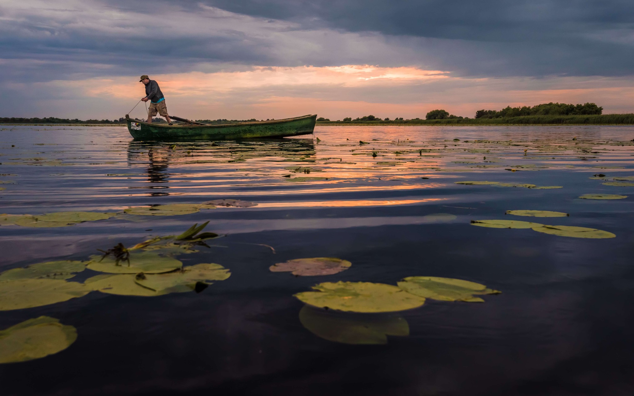 Mai multe canale și lacuri din Delta Dunării se găsesc într-un stadiu grav de uscare, navigația este afectată, iar speciile acvatice. sursa foto Facebook Plimbari cu barca Delta Dunarii - Murighiol 