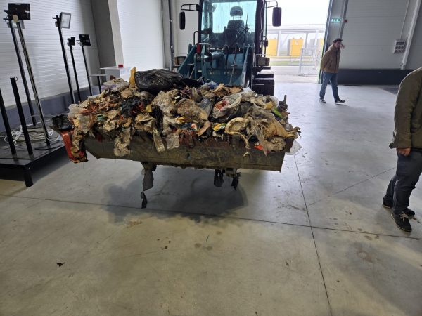 La Cluj, gunoiul este transformat în curent electric. Cum are loc acest proces?