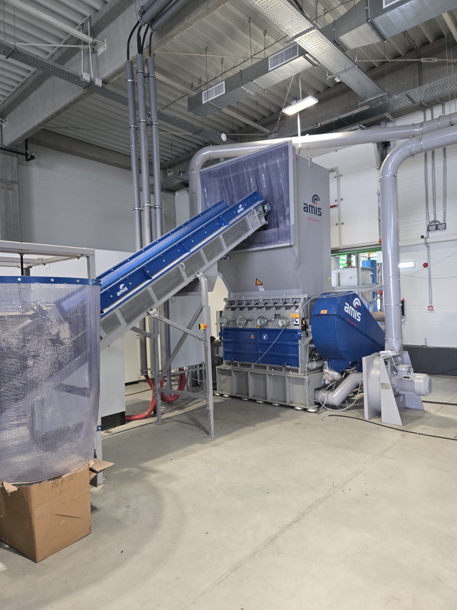 Deșeurile sunt tratate termic la temperaturi și de 900 de grade. sursa foto Facebook