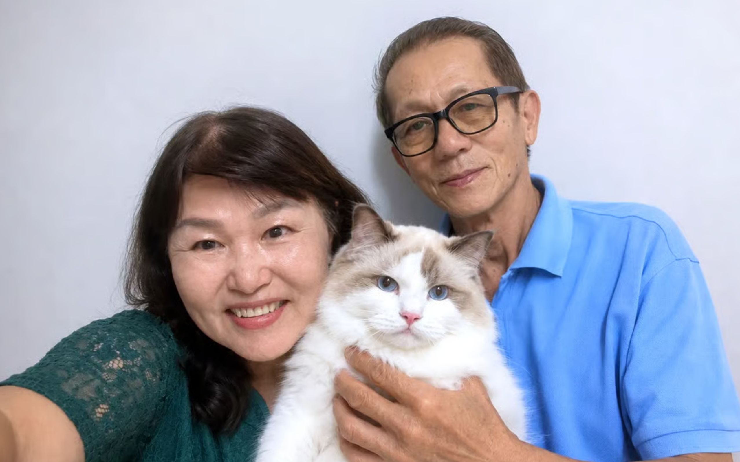 Povestea lui Xavier în familie a început în 2024, când fiica cea mică a cuplului, Shiau Yuen, le-a oferit motanul drept cadou de Ziua Mamei. Sursa foto: Chin Lai Hong